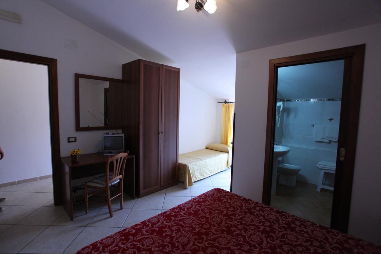 Hotel Savoia Sapri Eksteriør billede